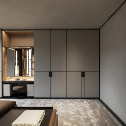 Gliss Master Walk-in Closet - DC Door by Molteni & C