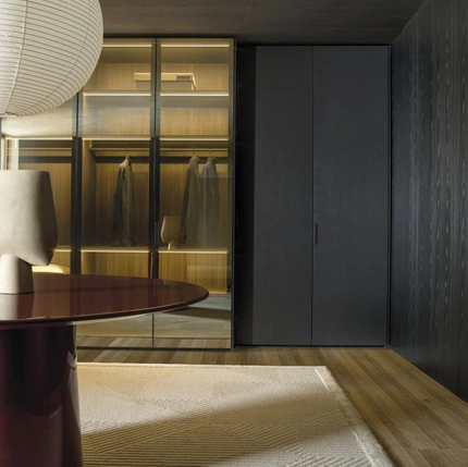 Gliss Master Wardrobe - Linear Door by Molteni & C