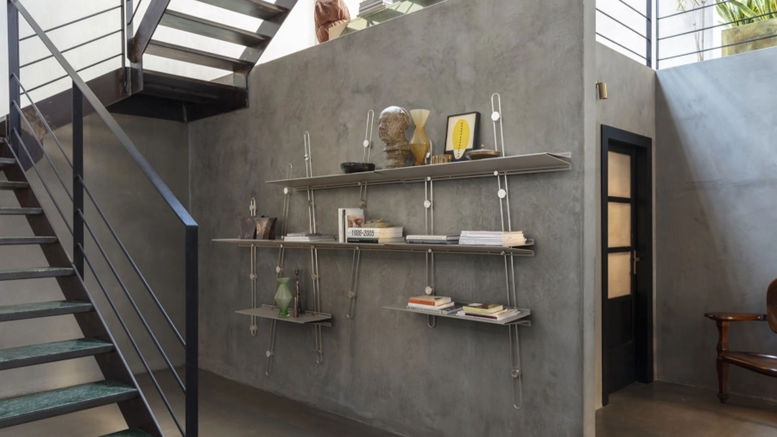 Mogg Free-Dot Floating Bookshelf