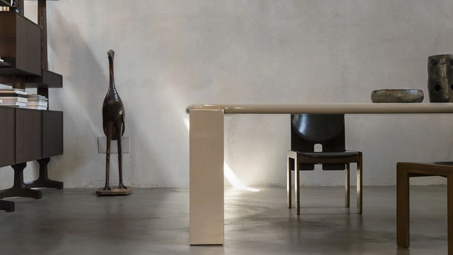 Hero Table with glossy lacquer finish by Mogg