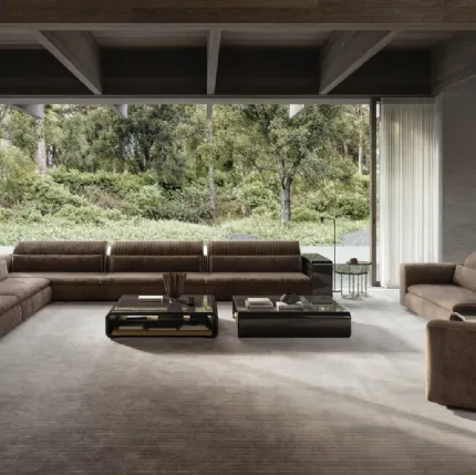 Glossy lacquered Eter side table by Molteni & C
