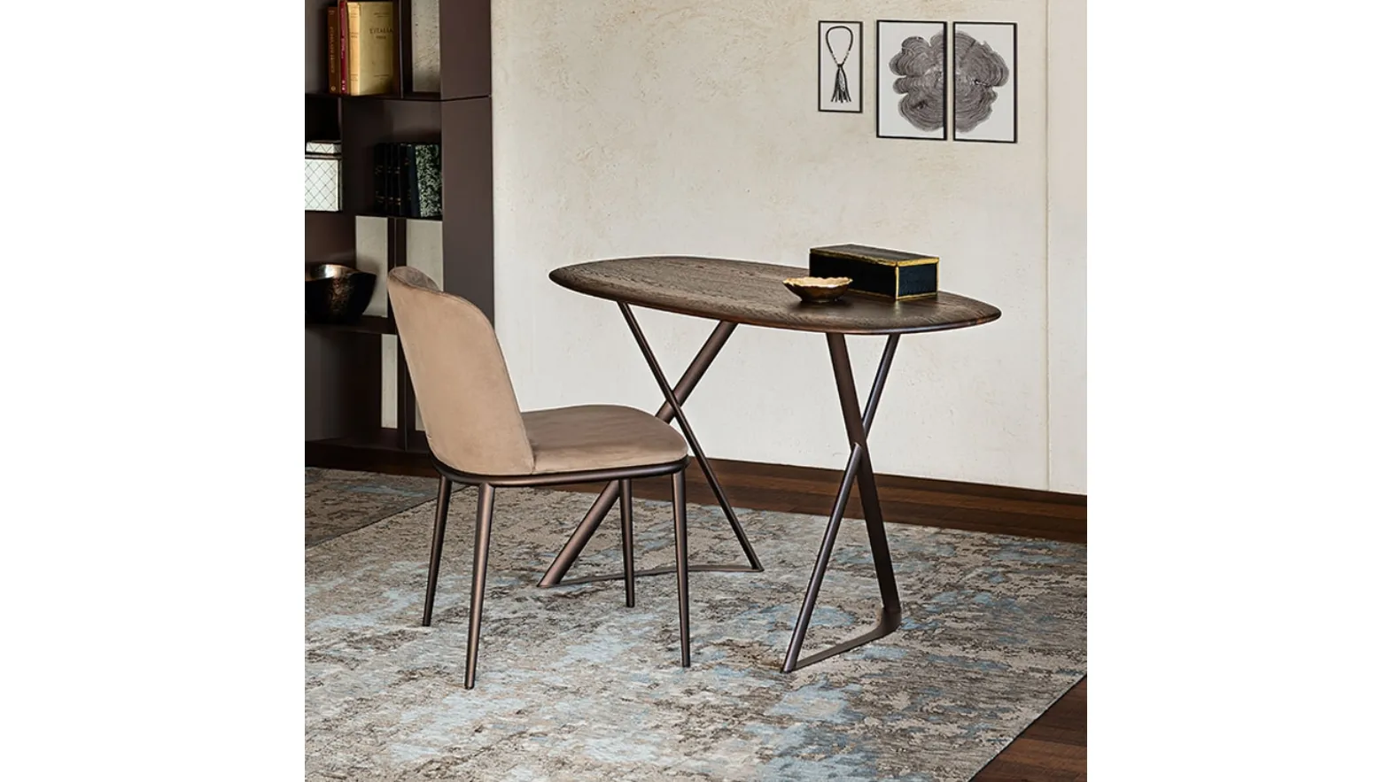 Tahiti writing desk by Cattelan Italia