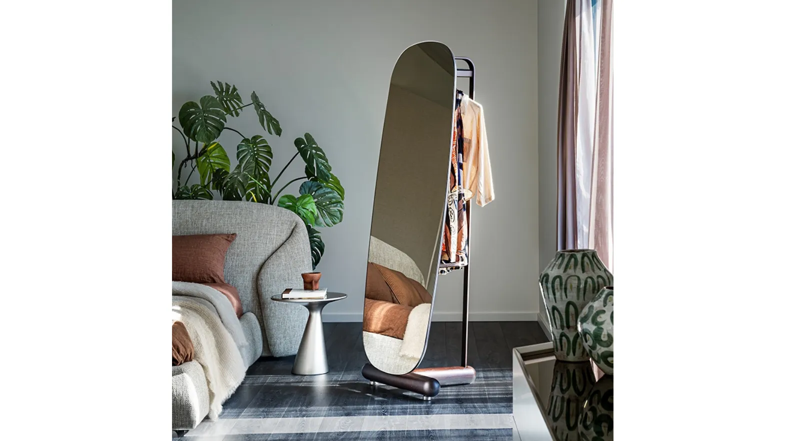 Pierre Servomuto Mirror by Cattelan Italia