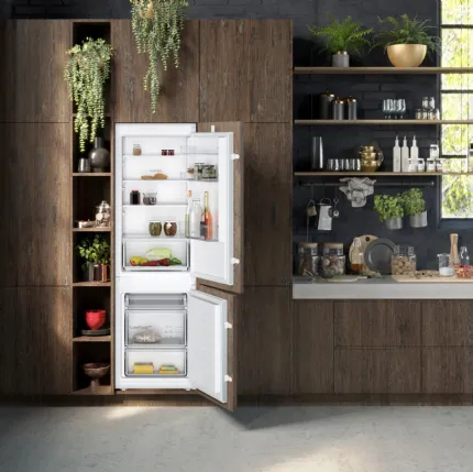 NEFF 30cm Built-in Combined Fridge