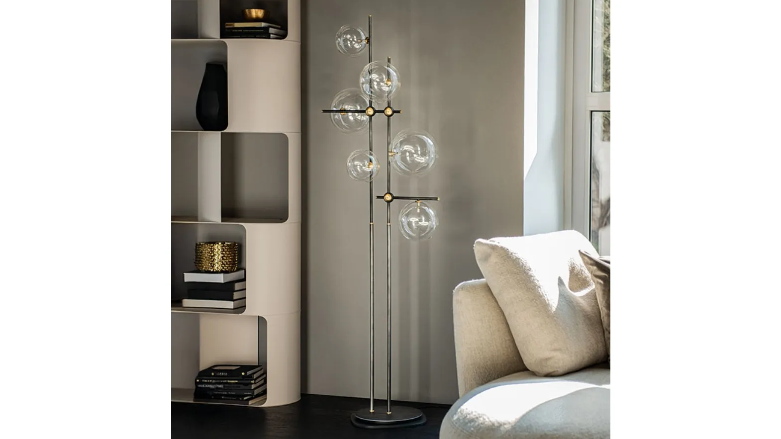 Bloom floor lamp by Cattelan Italia