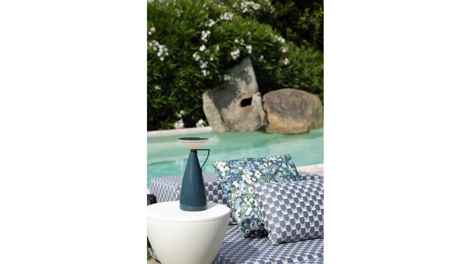 Outdoor lamp Camomille by Kartell