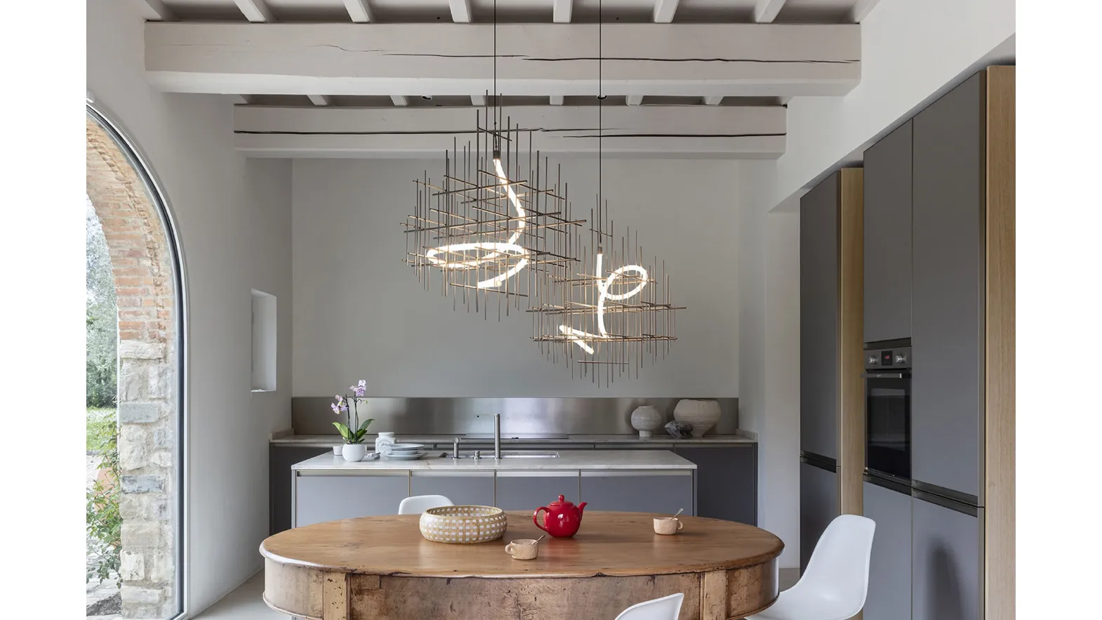 Pendant lamp with metal structure Metrica by Mogg.