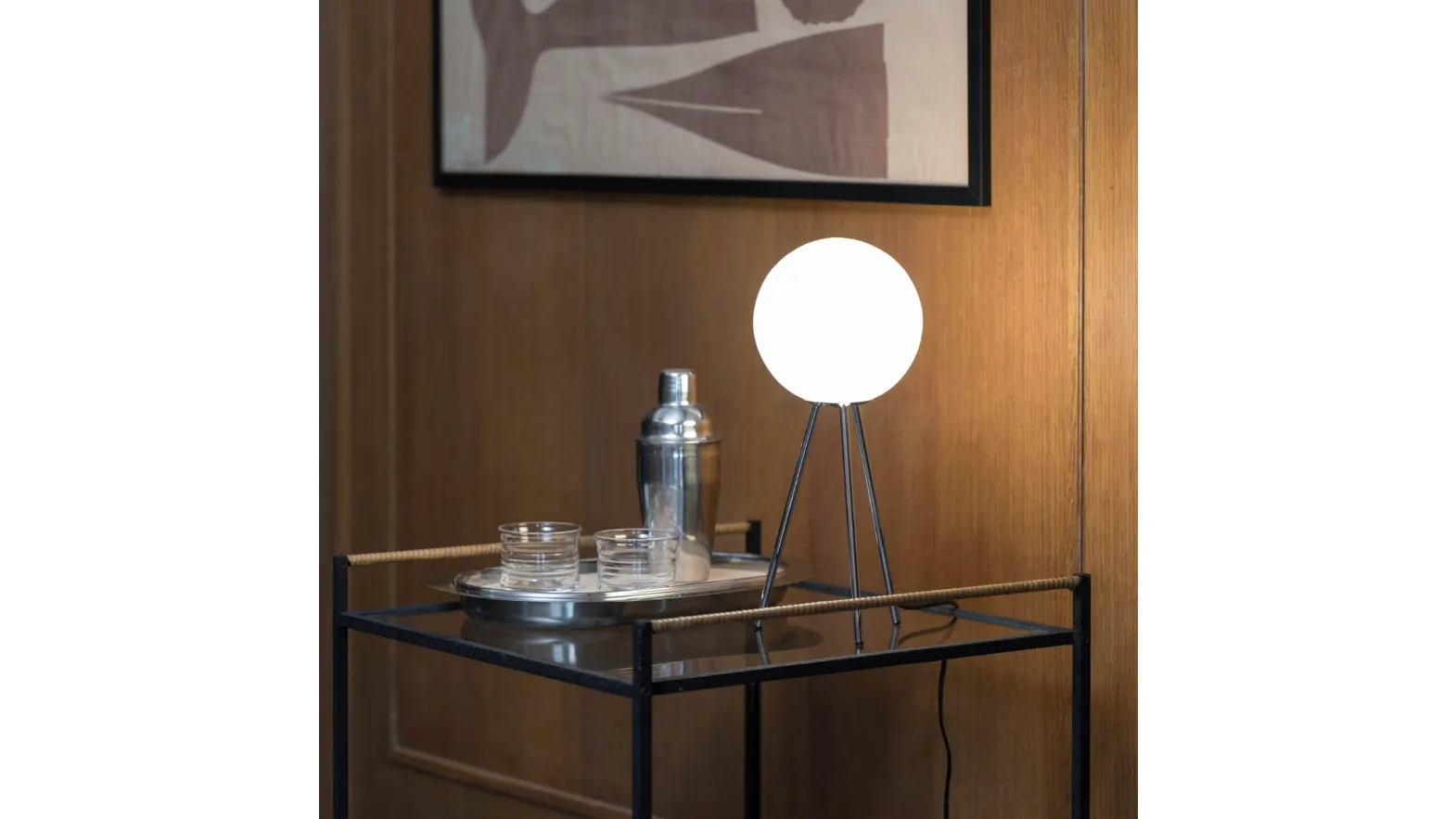 Signorina table lamp in blown glass with metal tripod by Fontana Arte