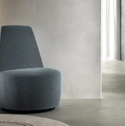 Minimal armchair Zaira by Doimo Salotti