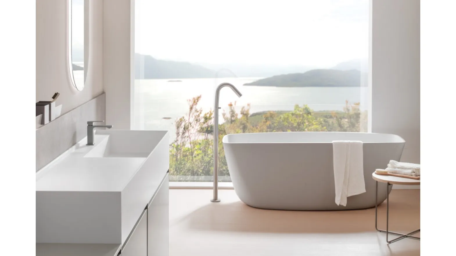 Victoria Freestanding Bathtub by Arcom
