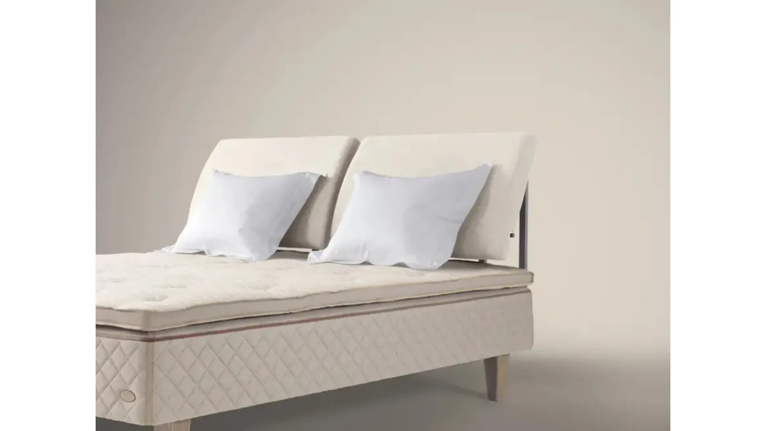 Bed with padded headboard Flex by Duxiana