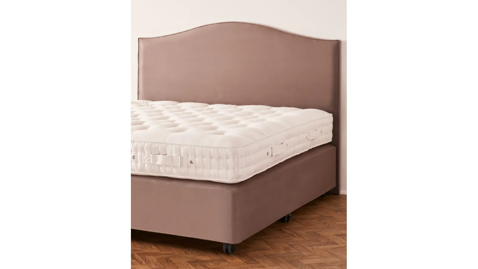 Iris leather bed by Vispring.