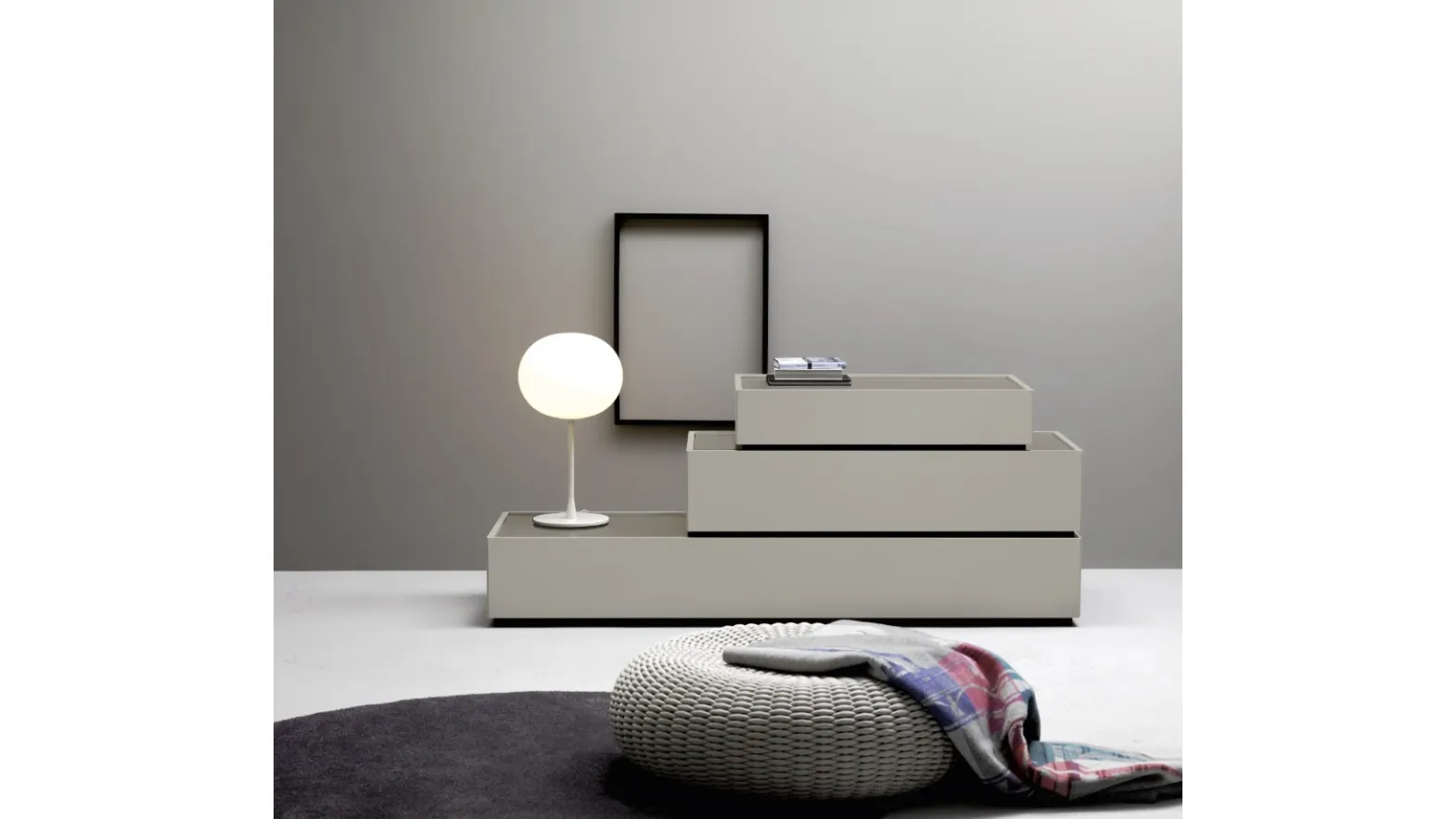 Lacquered Cidori dresser by Sangiac