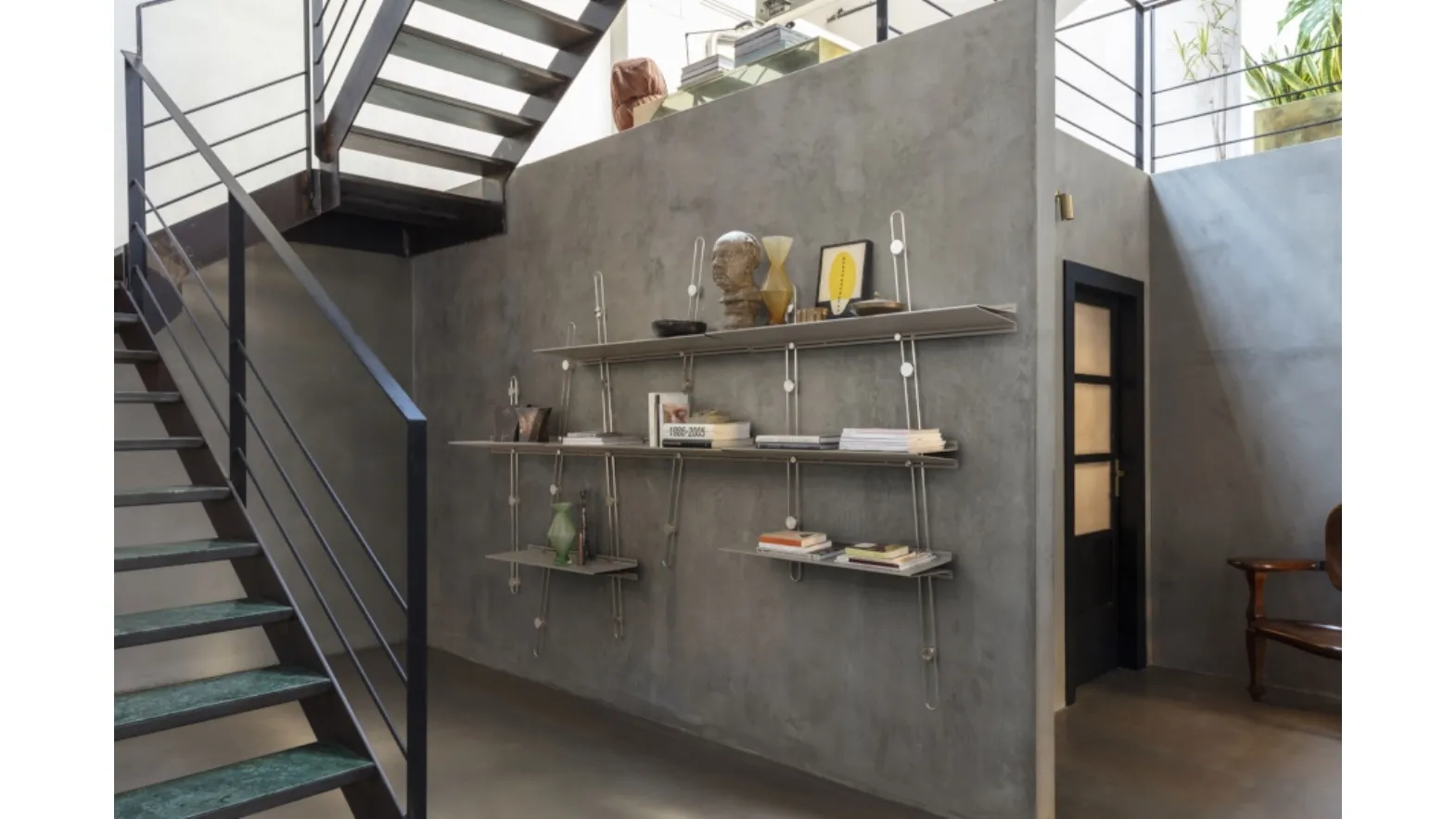 Mogg Free-Dot Floating Bookshelf