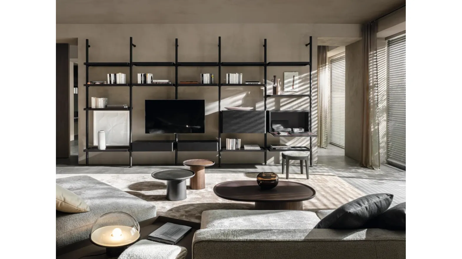 Hector bookcase in aluminum and wood by Molteni & C