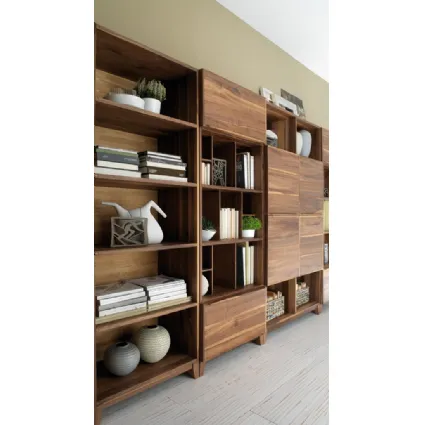 Leonardo modular bookcase in solid wood by Arte Brotto.