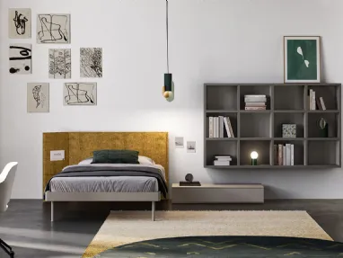 Start Clever's floating bookshelf