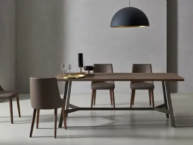 Eva chair in upholstered fabric by Sangiacomo.