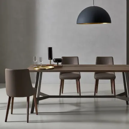 Eva chair in upholstered fabric by Sangiacomo.