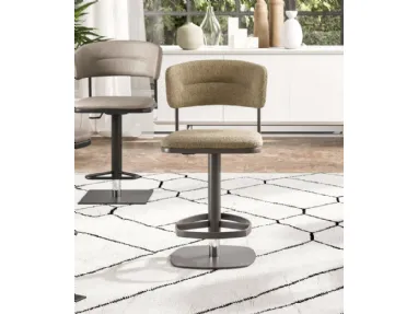 Persy stool by Ozzio