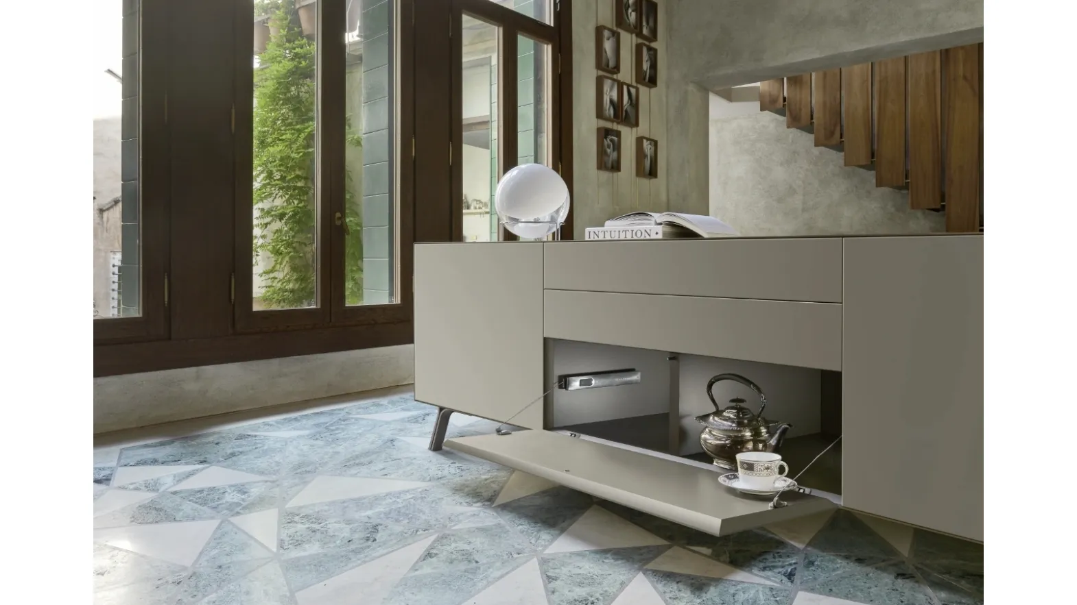 Madia Domino Mono 01 by Sangiacomo