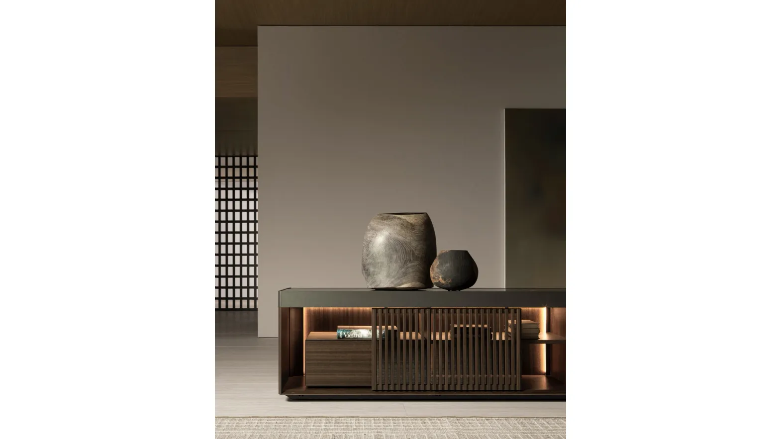 Living Box 01 sideboard in lacquered and Molteni & C wood.