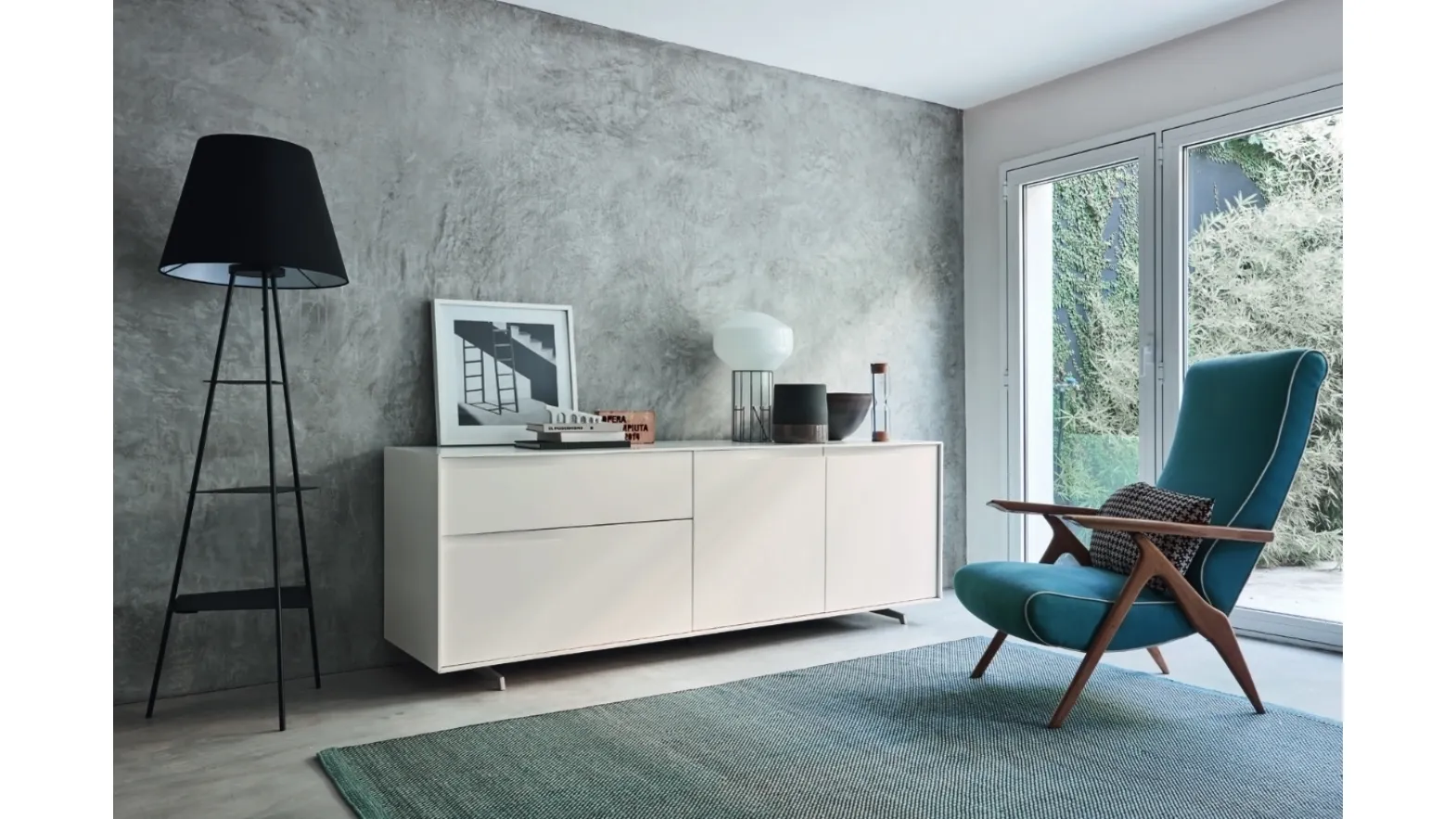 Media cabinet Vela 02 in Magnolia lacquered finish by Sangiac
