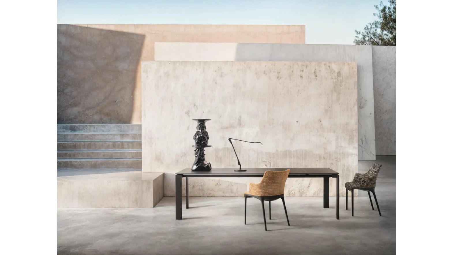 Kartell's Four Extendable Table