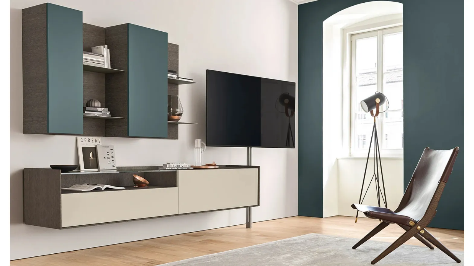 Mobile TV stand in lacquered Sangiacomo TV video.