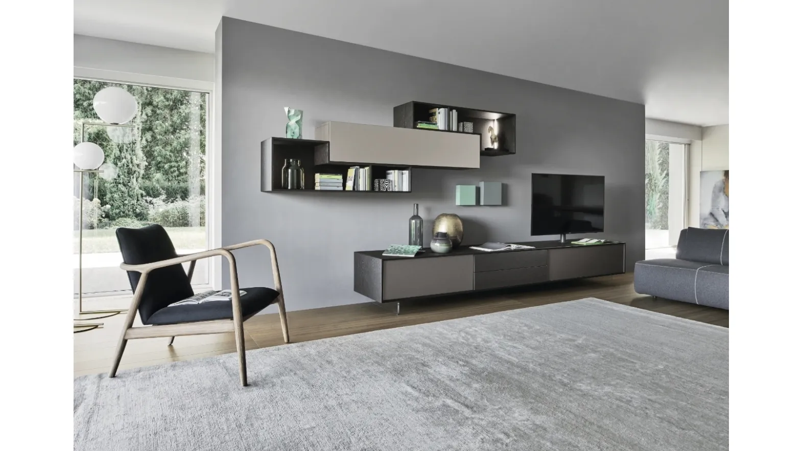 Sangiacomo's Vesa TV stand.