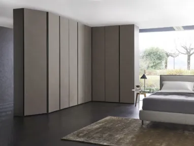 Corner wardrobe Breccia with hinged doors by Sangiacomo.