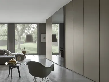 Breccia Visone wardrobe with swinging doors and sliding mirror door by Sangiacomo