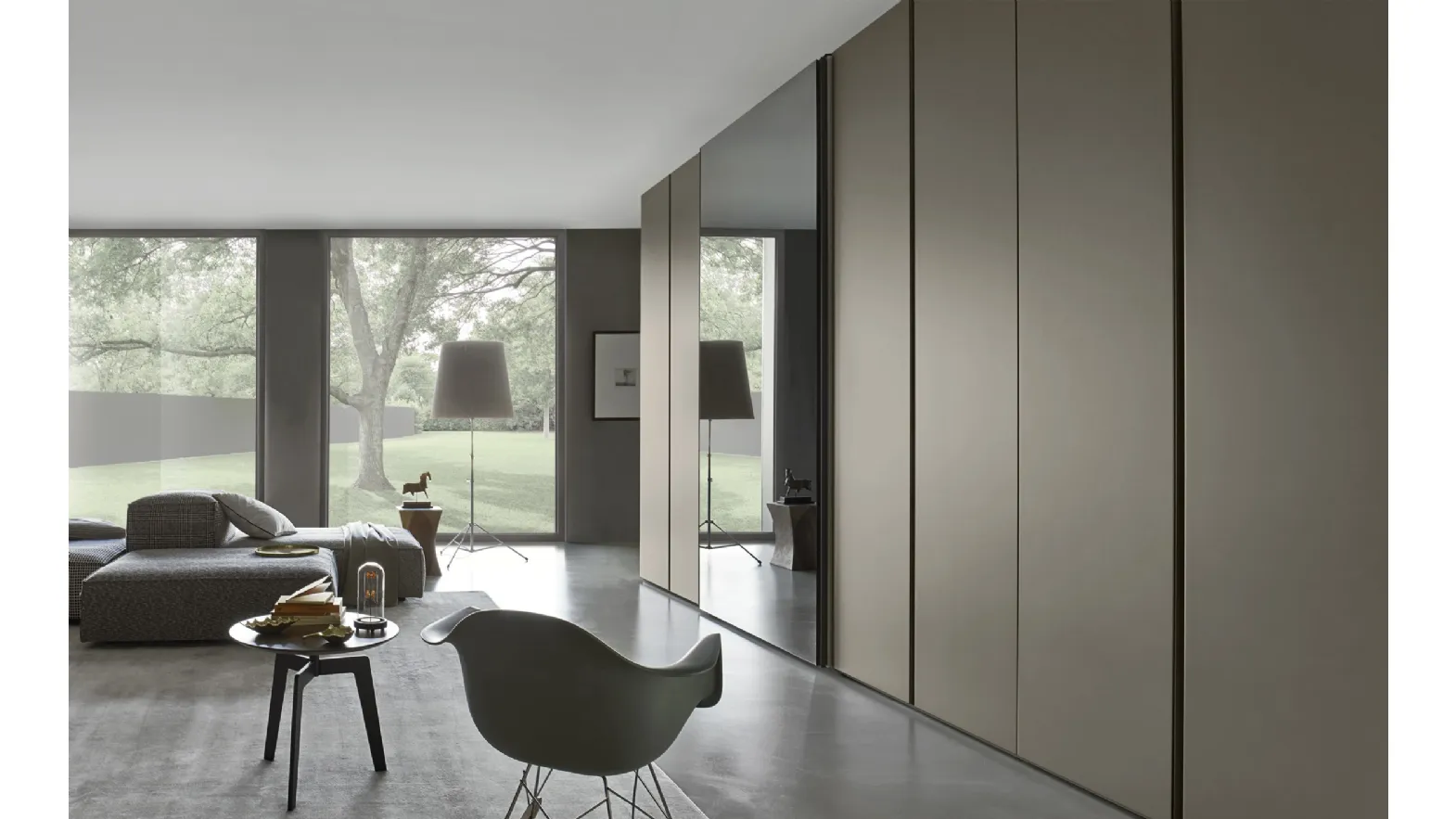 Breccia Visone wardrobe with swinging doors and sliding mirror door by Sangiacomo