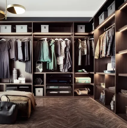 Walk-in closet in wood with LED lights