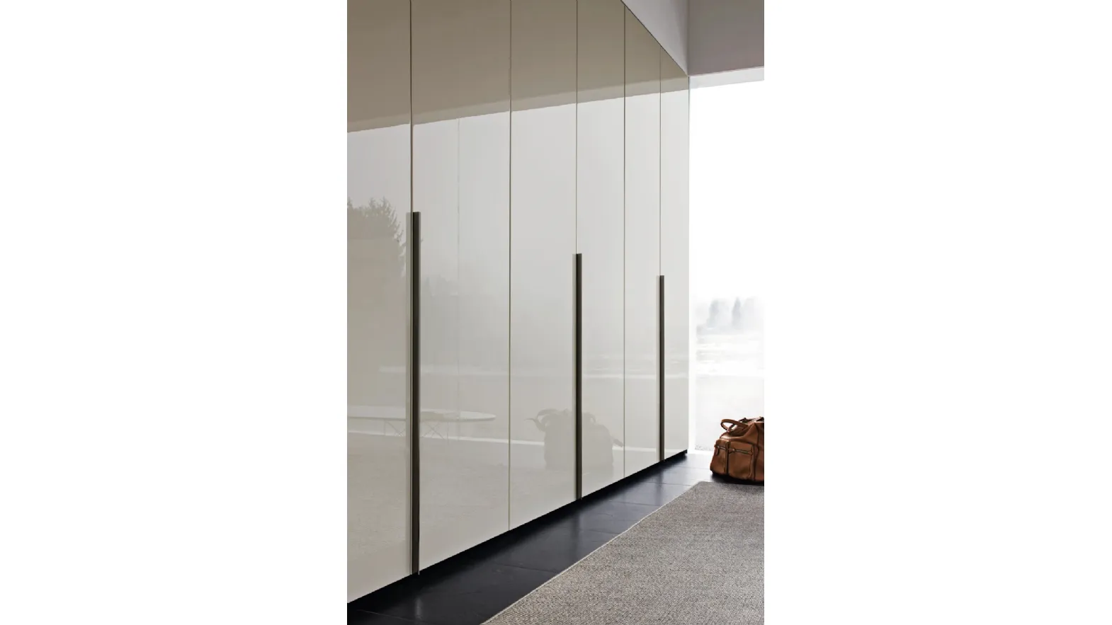 Gliss Master Start Wardrobe - Swing Door by Molteni & C