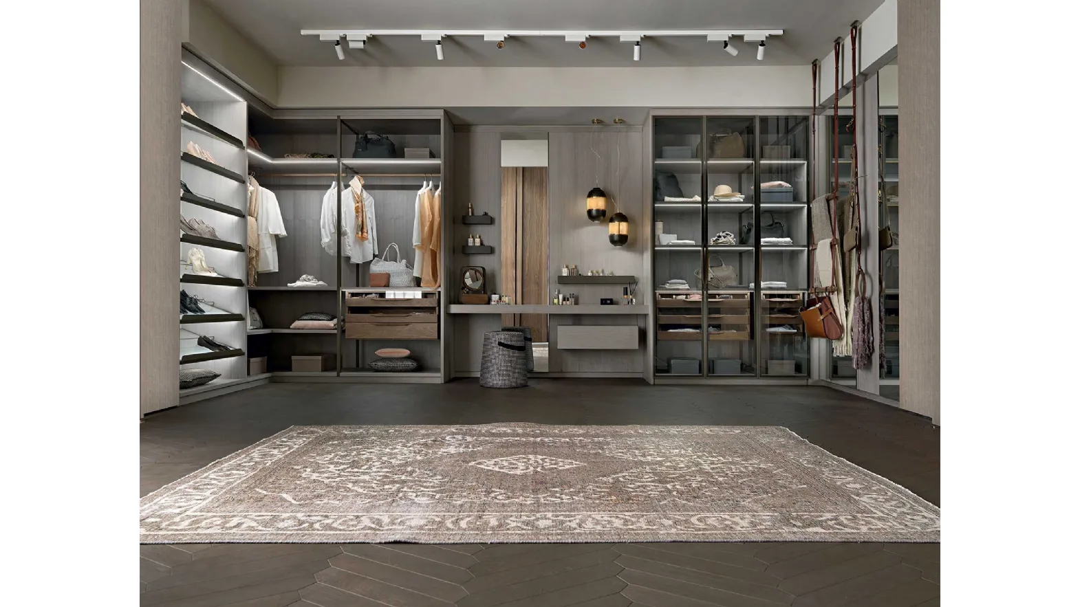 Life Standard Walk-in Closet by Arte Brotto