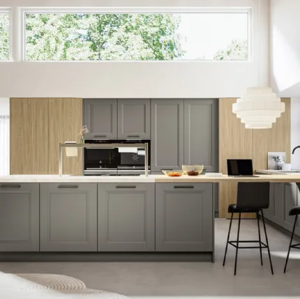 Classic kitchen with Joyful 01 peninsula in lacquered and laminated Arredo3