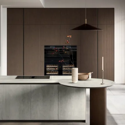Modern Kitchen in Gres with Glass Peninsula by Arredo3