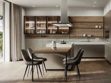 Modern kitchen with Wega 02 island in metallic lacquer and oak by Arredo3.