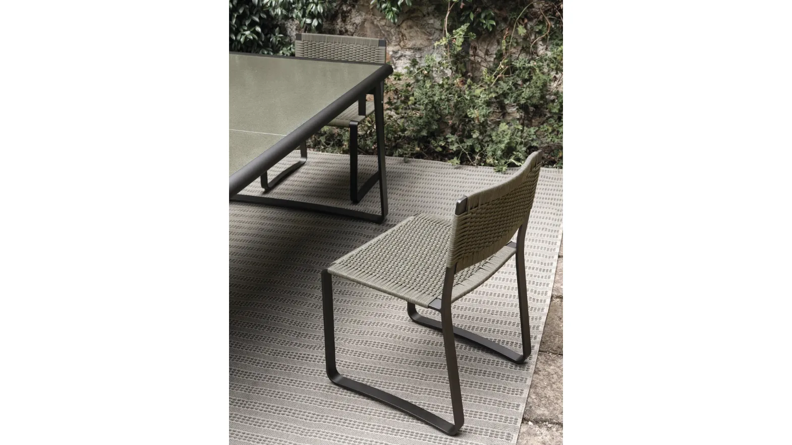 Green Point Chair by Molteni & C