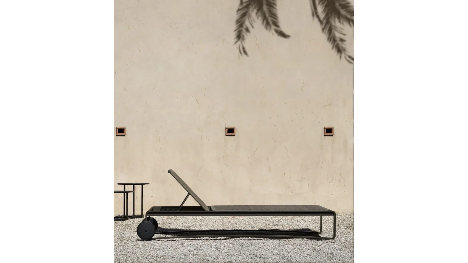 Guell bed by Molteni & C