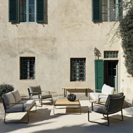 Phoenix outdoor furniture in polypropylene rope by Molteni & C