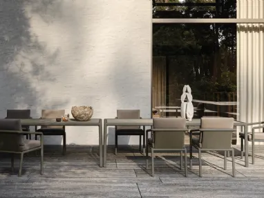 Soleva Tables and Chairs by Molteni & C
