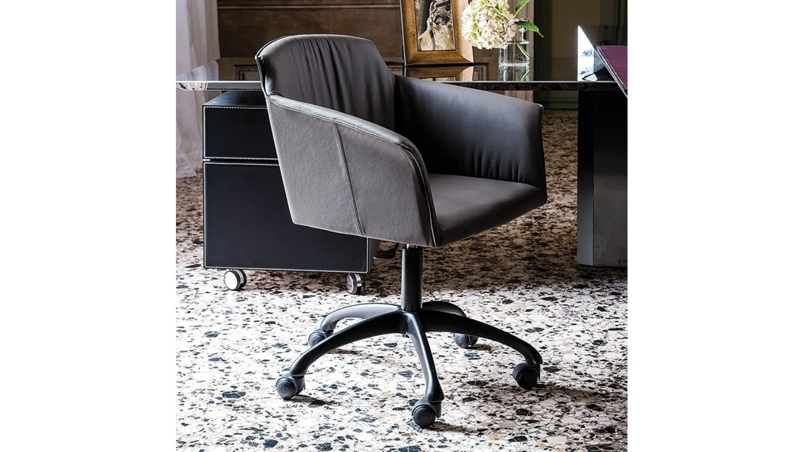 Swivel executive chair Tyler Wheels by Cattelan Italia