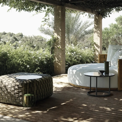 Hyde fabric pouf by Molteni & C