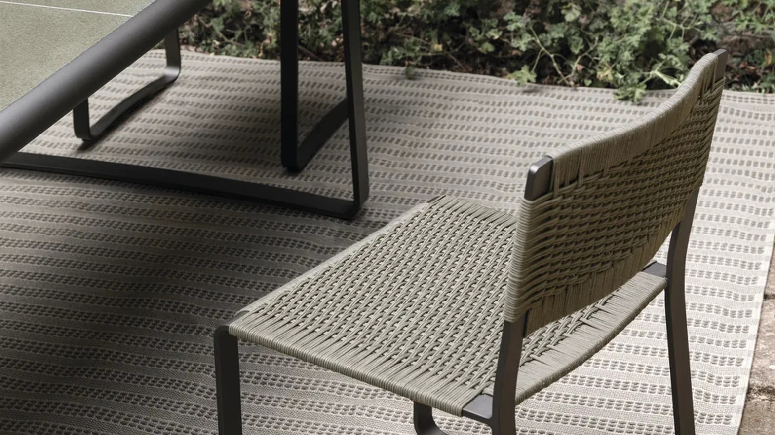 Green Point Chair by Molteni & C