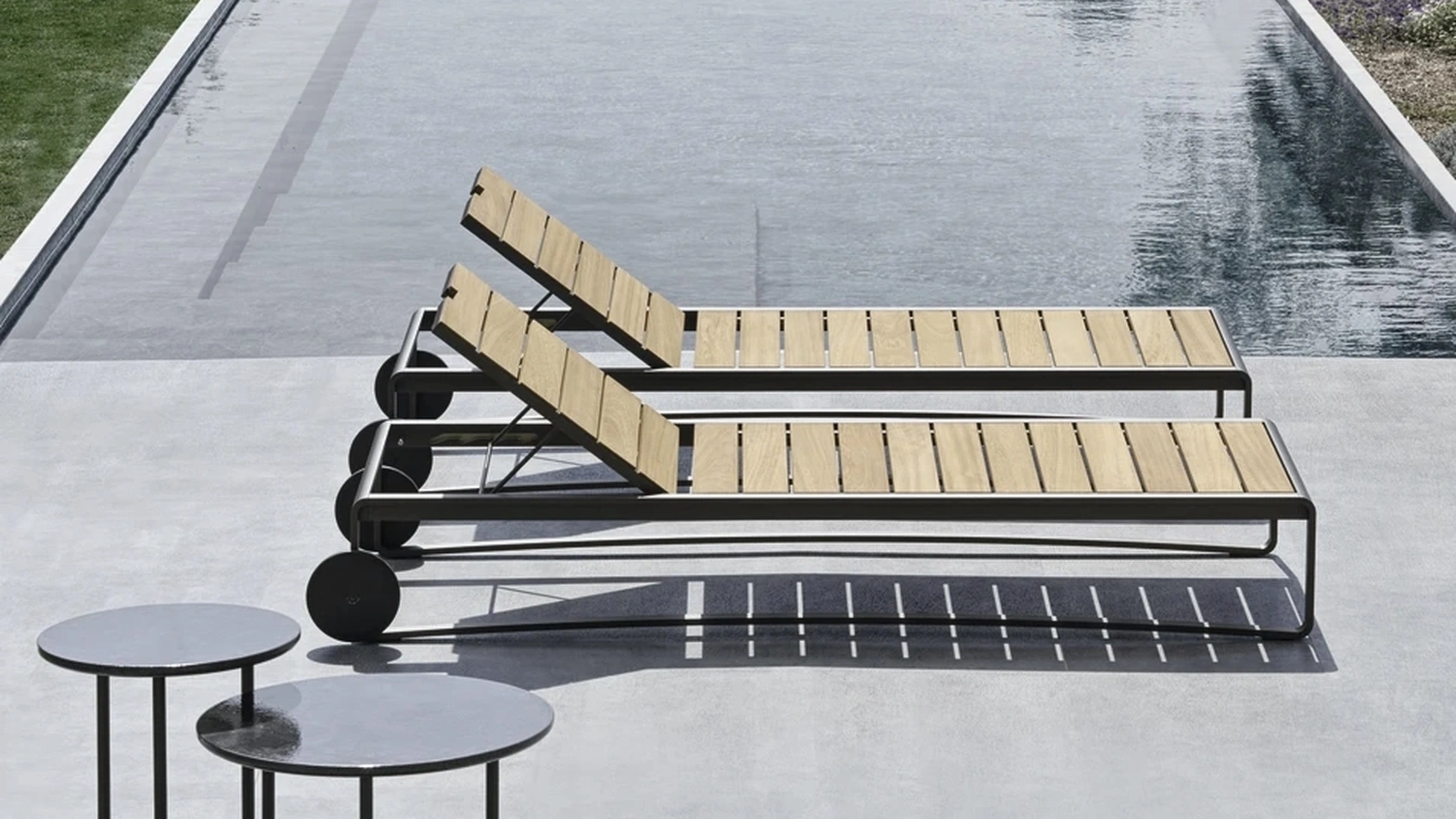 Guell Bed by Molteni & C